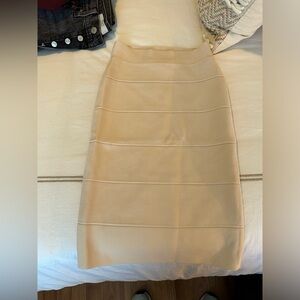 BCBG bandage skirt size XXS